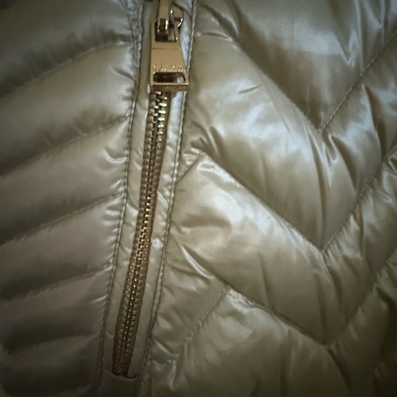 Calvin Klein Metallic Quilted Vest - Picture 2 of 4